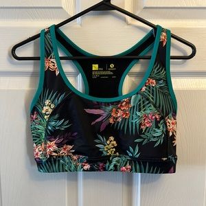 Xersion. Women’s size L black sports bra.